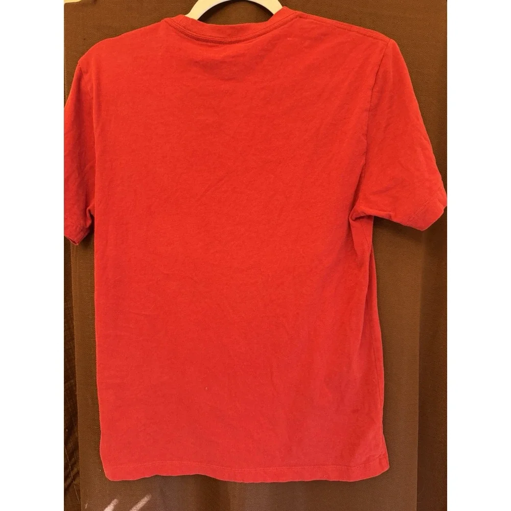 True Religion T-Shirt Men's S Red Dahlia Scripted Buddha Face Tee Graphic Silver